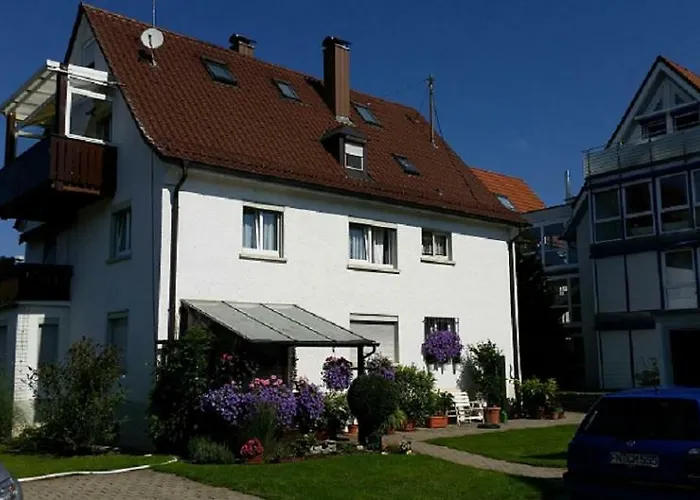 ホテル Michael & Christine *